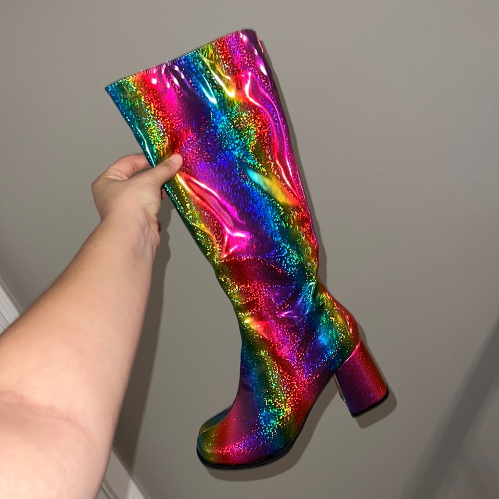 Chrome neon boots!